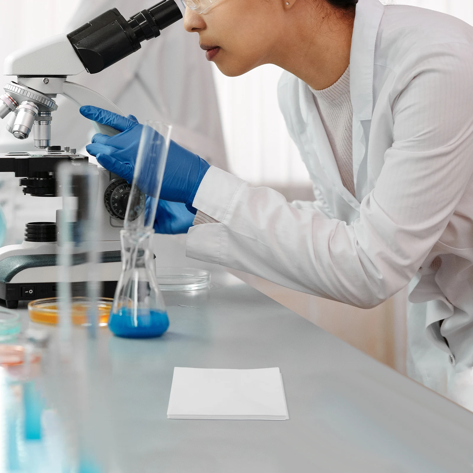 

500pcs Paper 10x10cm Laboratory Sample Accessories Smooth Scale Paper Surface Scale Measurement Glossy Sheets