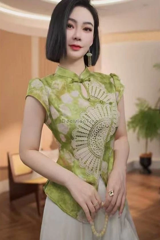 

2025 new chinese retro style women's green button-up printed cheongsam top summer short sleeve stand collar elegant qipao blouse