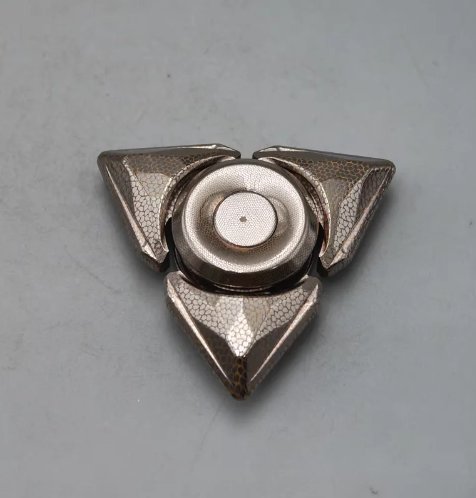 Used EDC One World SC Prism spinner Fingertip gyroscope Decompression toys