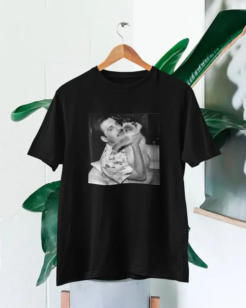 Freddie Mercury And His Cat Photo T-Shirt Allsize S-3XL Gift Fans