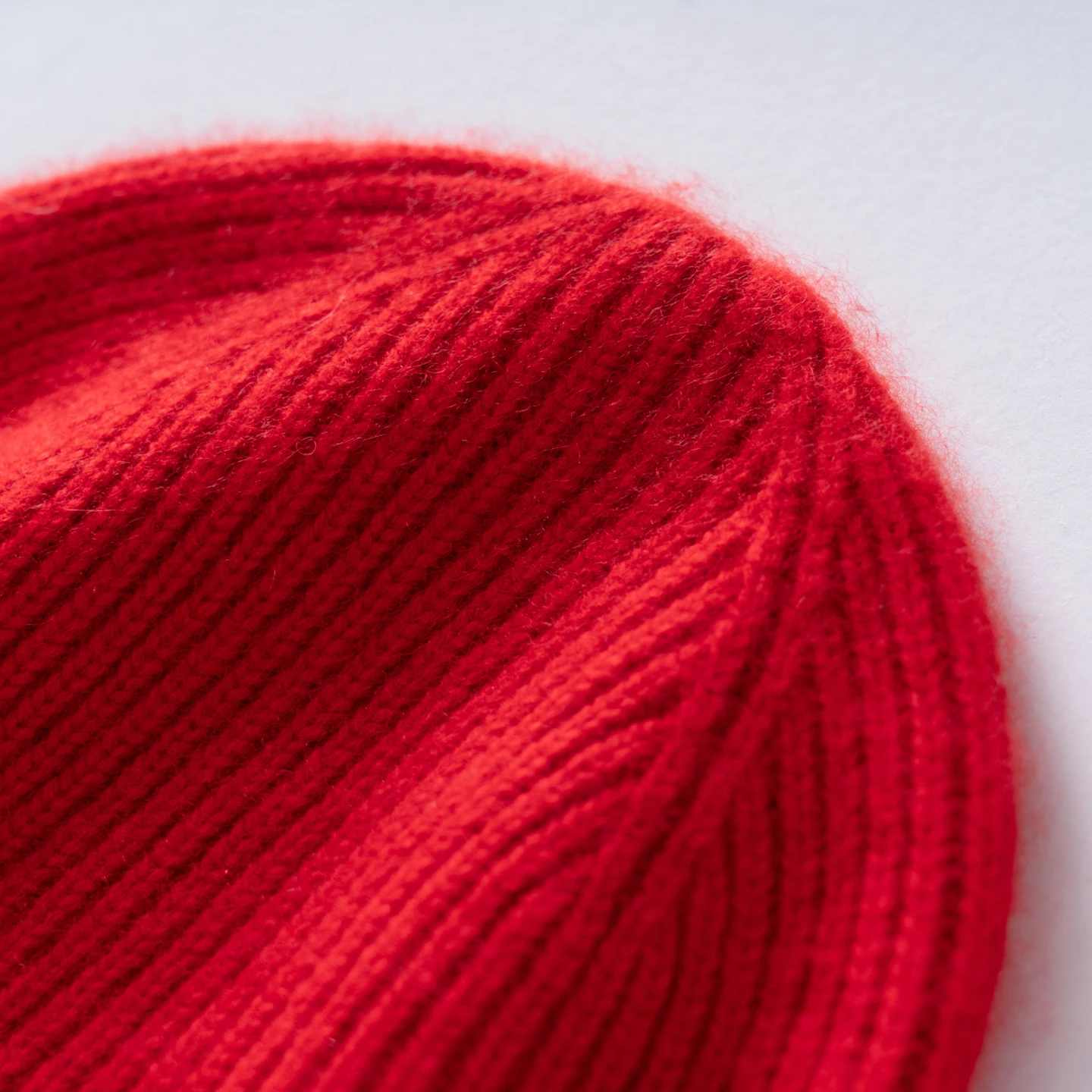 Hochwertige Kaschmir-Herbst-Winter-Baby-Mützen für Kinder, gerippte, umgeschlagene, gestrickte, weiche, warme, nahtlose Beanies für Jungen und Mädchen. – Detail 14