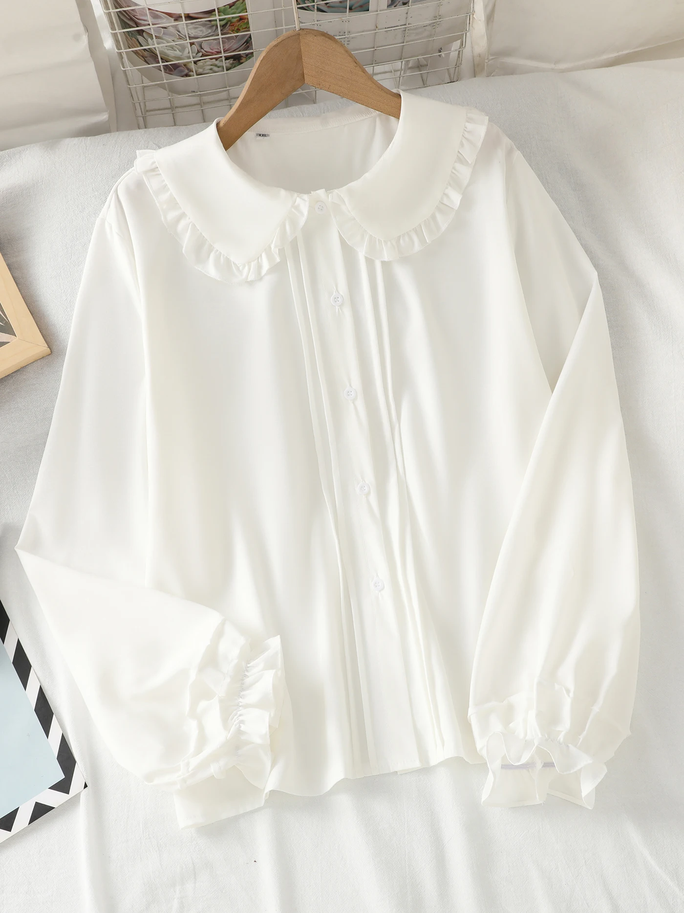 Long-Sleeved Blouse with a Peter Pan Collar, Ruffles and Lantern Sleeves for Girls and Teenagers