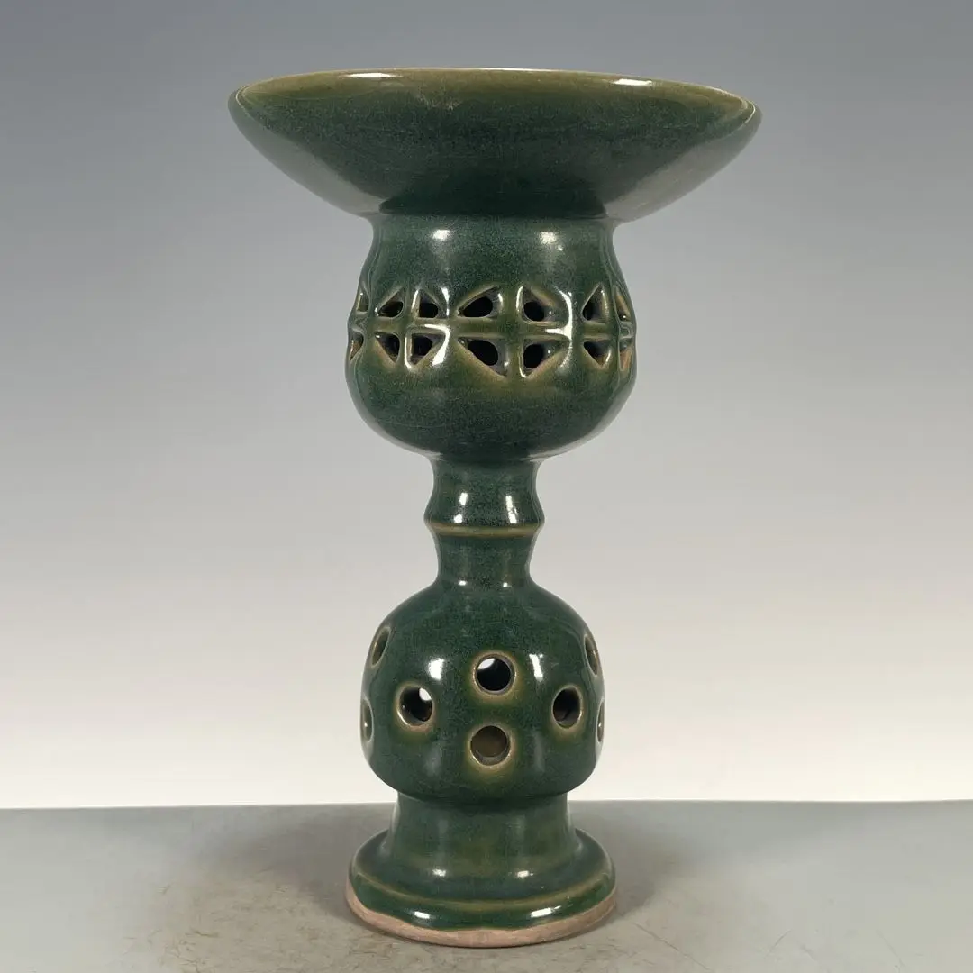 Antique Porcelain Collectible, Yue Ware Green Glaze Openwork Floral Pattern Appreciation Vase Ornament
