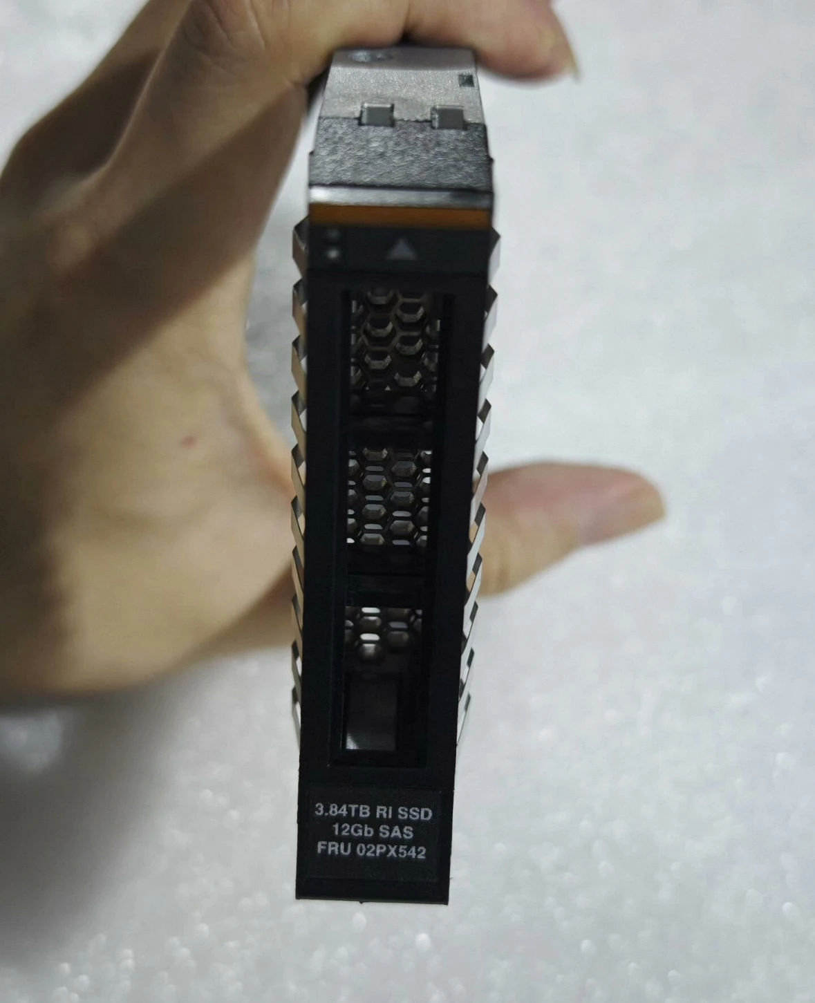 

For 02YC039 02PX542 3.84T SAS RI V5000E V5030E SSD Solid State Drive