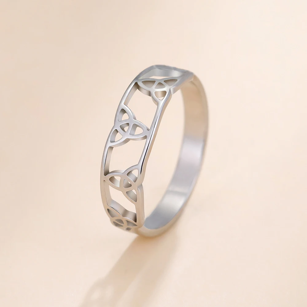 Dawapara Irish Trinity Knot Ring for Women Men Celtics Knot Heart Ring Stainless Steel Wedding Band Couple Jewelry image 4