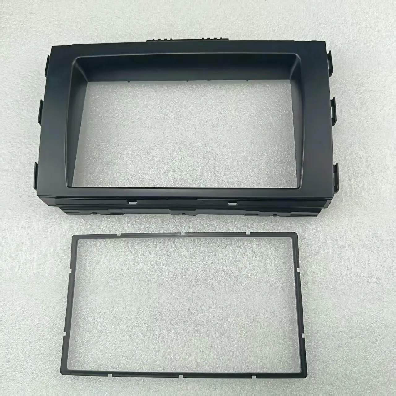 7INCH Car Radio Fascia Frame for KIA Carnival Sedona 2014+ car Radio Fascia Car Refitting Frame Panel DVD Player Bezel