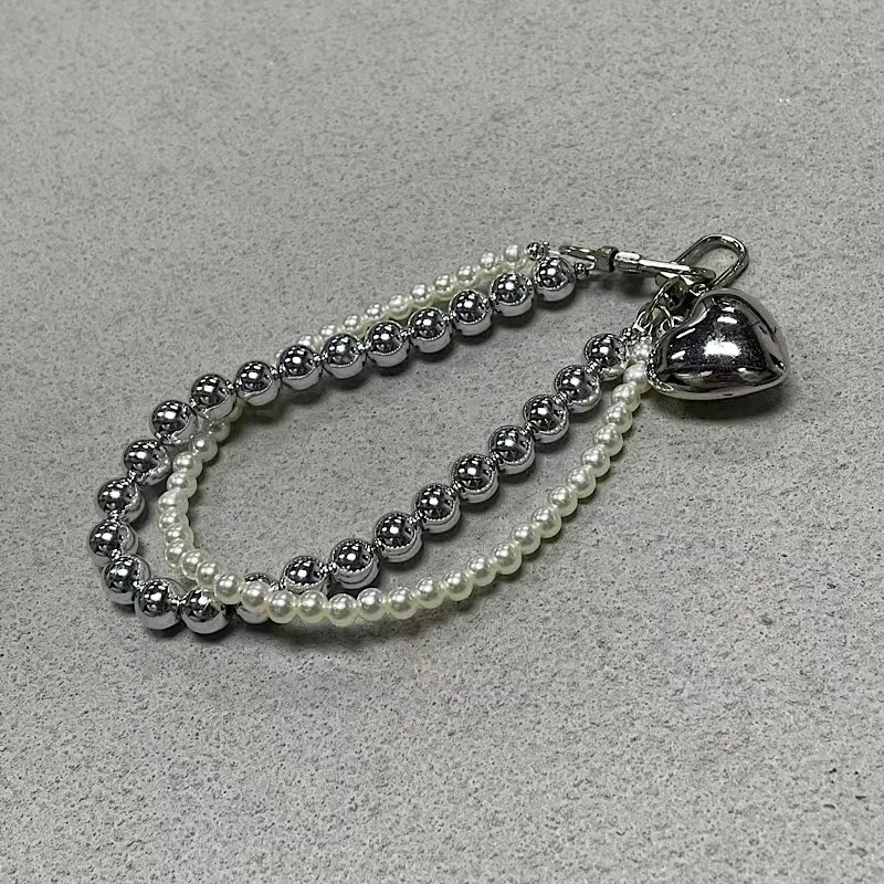 1pcs Love Bead Phone Charm With Accessories Keychain Camera Bag Pendant Hanging with iPhone Keychain