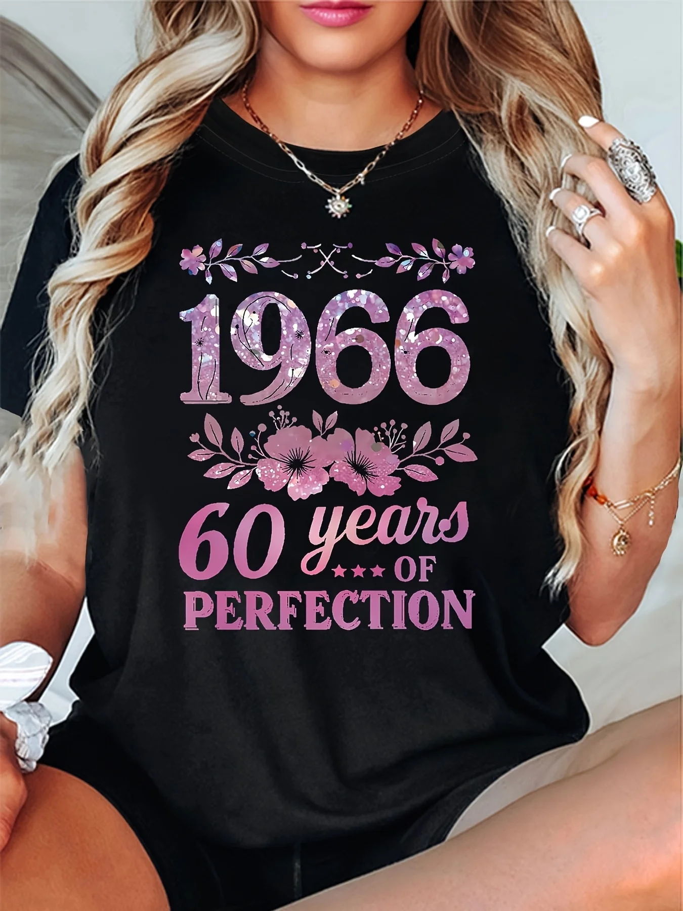 "1966 60 Years of Perfection" Women's 1966 60Th Birthday Themed T-Shirt with Glitter Flower Slogan Decoration, Casual Short-Sleeve, Pink and Black, Exquisite and Elegant Birthday Party Outfit Top