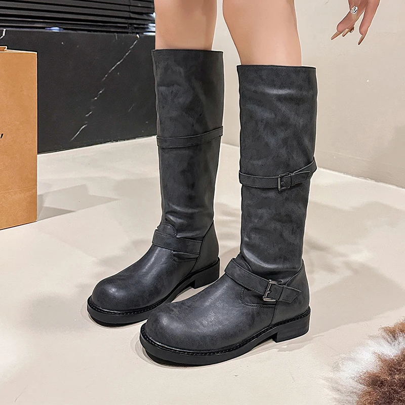 

Женские высокие сапоги до колена, модные модельные туфли на плоской подошве, дизайнерские зимние ботинки «Челси» Botas 2025, готические сапоги-гладиаторы De Mujer Zapatos