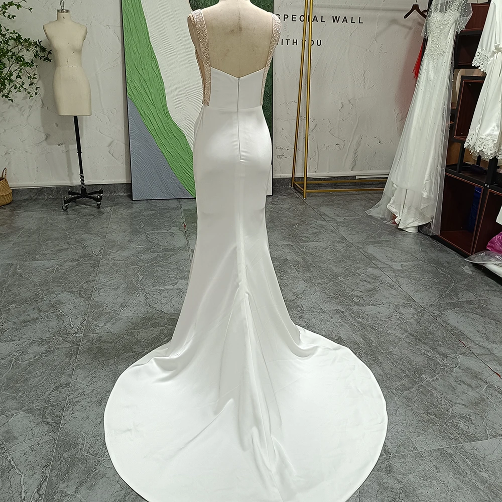 Luxury A-line Wedding Dress Strapless Train Sexy Backless Bride Gown Lace Sleeveless Vestidos De Noiva Customized LSSG102