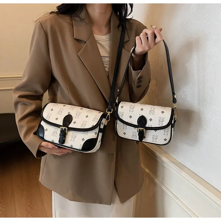 

Новая изысканная и элегантная женская сумка 2026 года, незаменимая для повседневных поездок, модная маленькая квадратная сумка, простая сумка через плечо