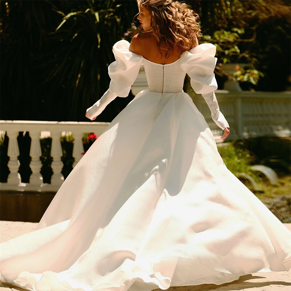 

Customized Boho White Organza Wedding Dress Formal Sweetheart Long Sleeves Bridal Gowns Dreamy A-Line Court Train Robe de mariée