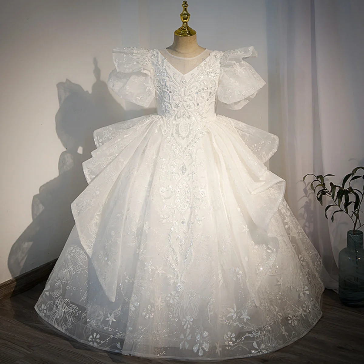 White Lace Tulle Flower Girl Dress with Puff Sleeves V-Neck Design & Bow Back Multi-Layered, 3D Skirt Wedding & Party Gown