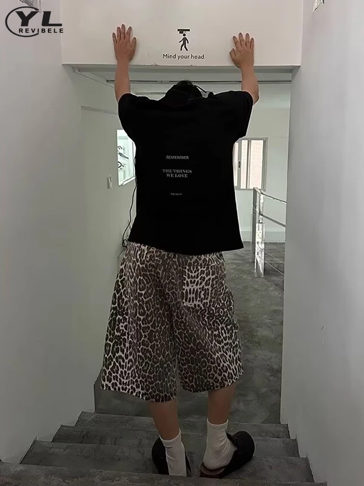 High Street Vintage Leopard Print Denim Shorts Men Women Wide Leg Pants Y2k Hip Hop Baggy Jeans Five-point Trousers Summer 2024