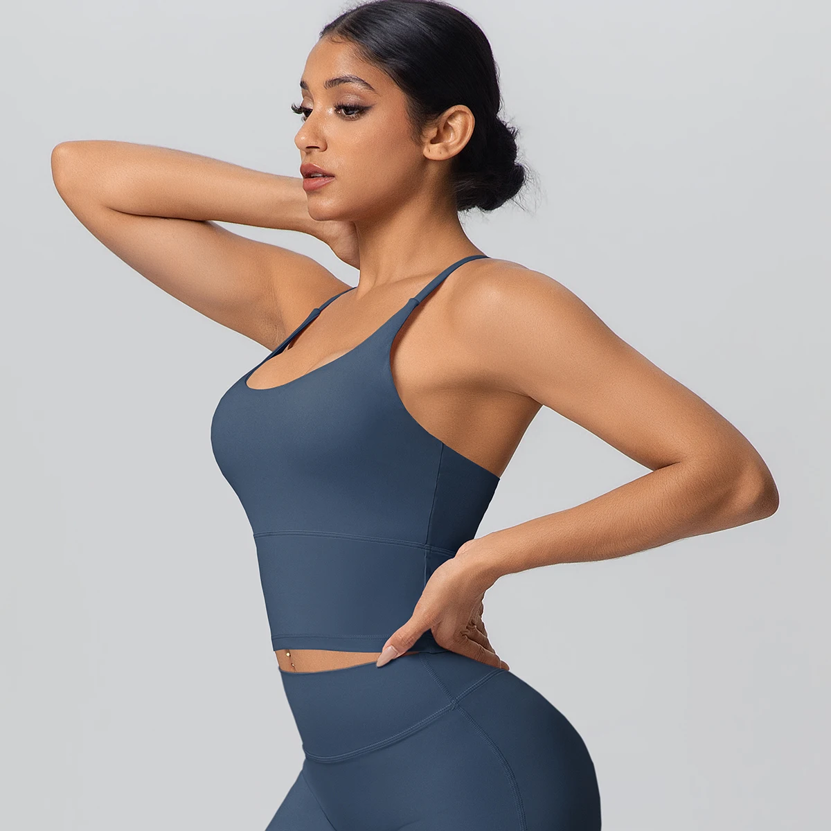 1 Stück Einfarbiger Weicher Rückenfreier Fitness-Yoga-BH für Damen, Hochfester Stoßdämpfender Sport-Top mit Push-Up-Effekt und Brustpolster – Detail 19