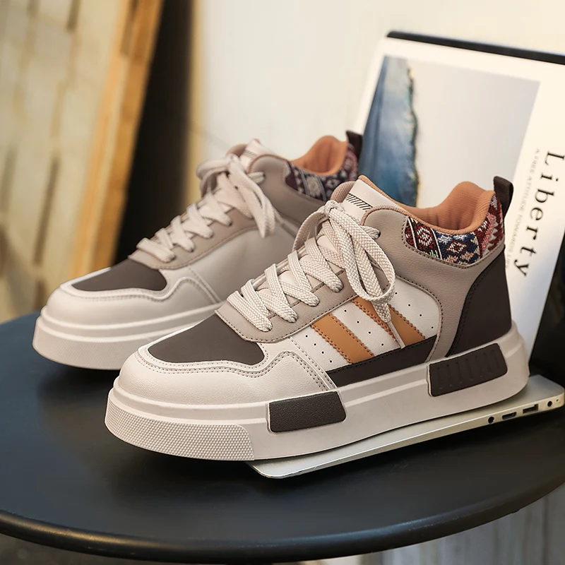 

Men'S Casual Flat Shoes Breathable Soft Soled Anti Slip Men'S Casual Comfortable Fashionable Youth Outdoor Sports Board Shoes