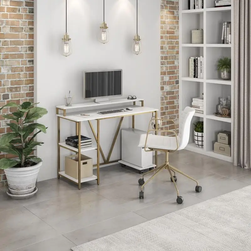 مكتب كتابة صناعي بلمسة نهائية ذهبية