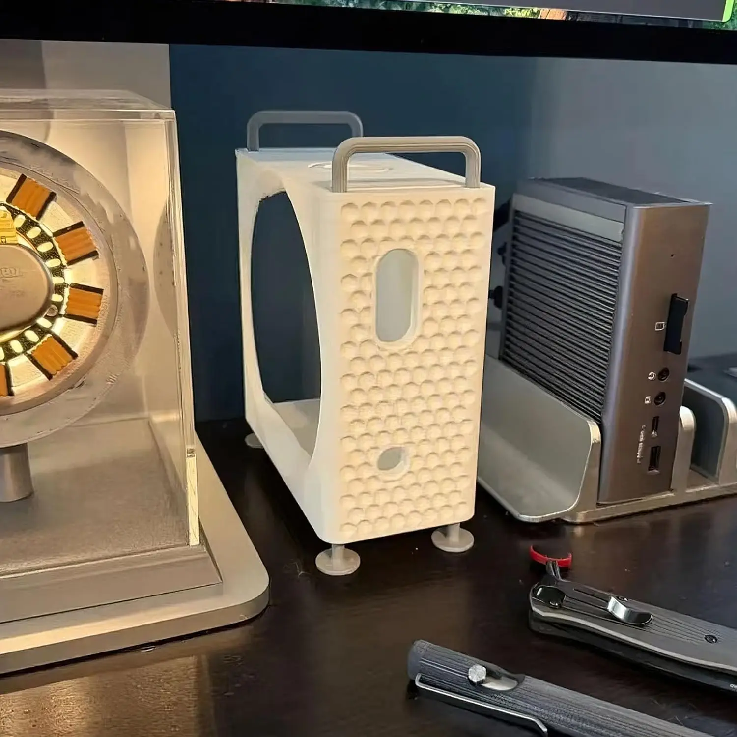 Vertical Stand Computer Case For 2024 Mac Mini M4 PC Protective Cover for Mac Mini M4 Pro 3D Printed Accessories