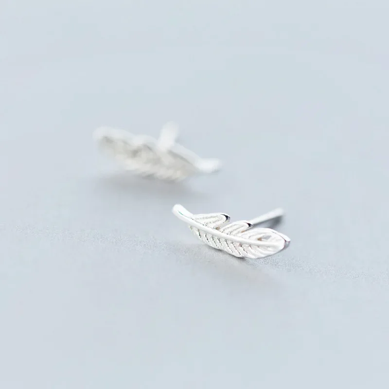 TrustDavis Real 925 Sterling Silver Earring Fashion Sweet Feather Charm Stud Earrings For Women Mother\'s Day Jewelry Gift DS90