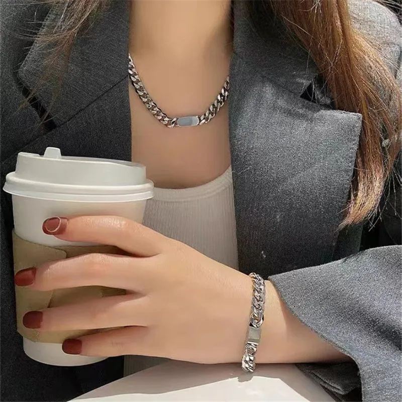 Gelang Pesona Pribadi untuk Pria Wanita Baja Tahan Karat Rantai Kuba Nama Kustom Gelang BFF Hadiah Perhiasan Pasangan e699