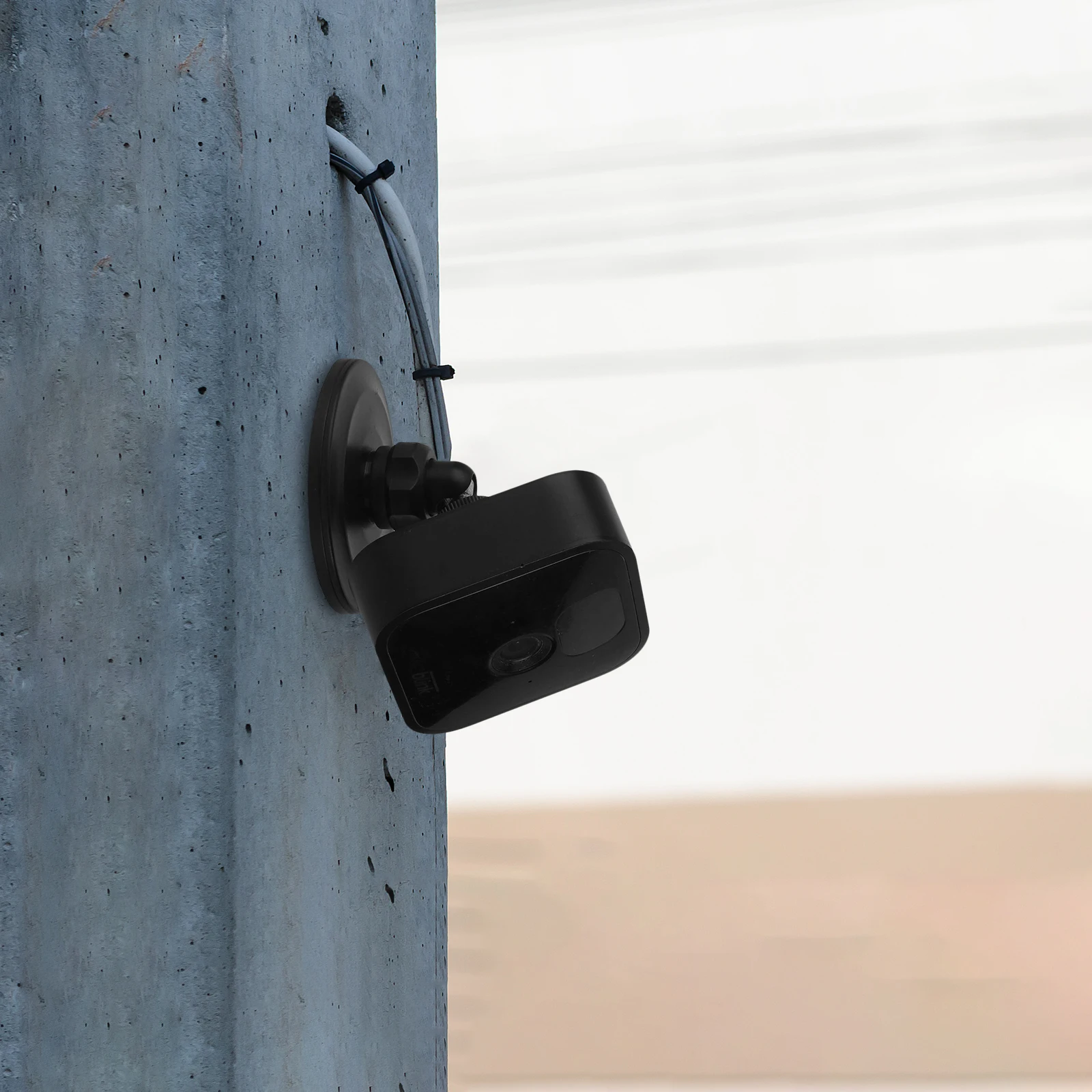

Magnetic Wall Mount Bracket For Blink Cameras Durable Outdoor Security Holder Compact Plastic Mount Support Smooth Surface Steel