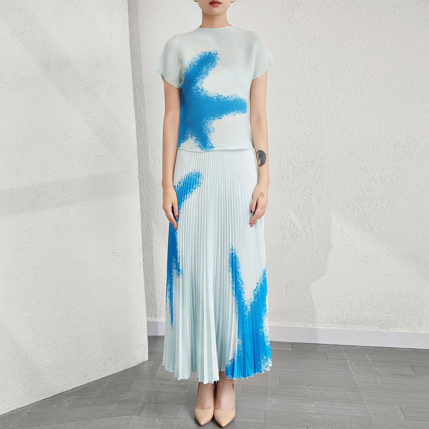 Miyake Fashion Set 2025 Summer French High Feeling Pleated Printed Short Sleeve High Waist A-line Pleated Half Skirt