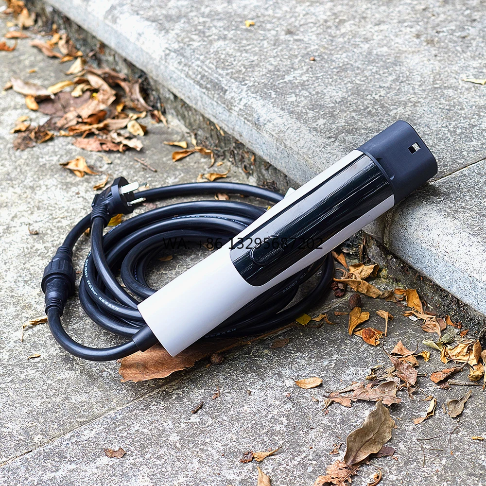

Wholesale New 7KW 32A AC EV Portable Charger Adjustable Current Type 2 5M Cable IP55 Compatible Electric Vehicles