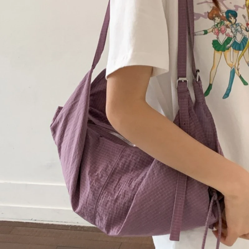 Hobos Halbmond-Dumpling-Form Umhängetasche, Koreanische Damen-Schultertasche, Japanische Minimalistische Casual Pendler-Reisetasche – Detail 16