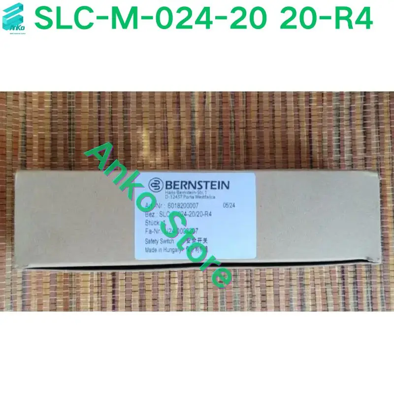 Brand-new  Safety switch SLC-M-024-20/20-R4