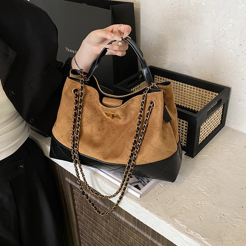 

Graceful Companion Handbag Women Multifunctional Shoulder Bag Light Luxury Essential For Work Life Balance And Leisure