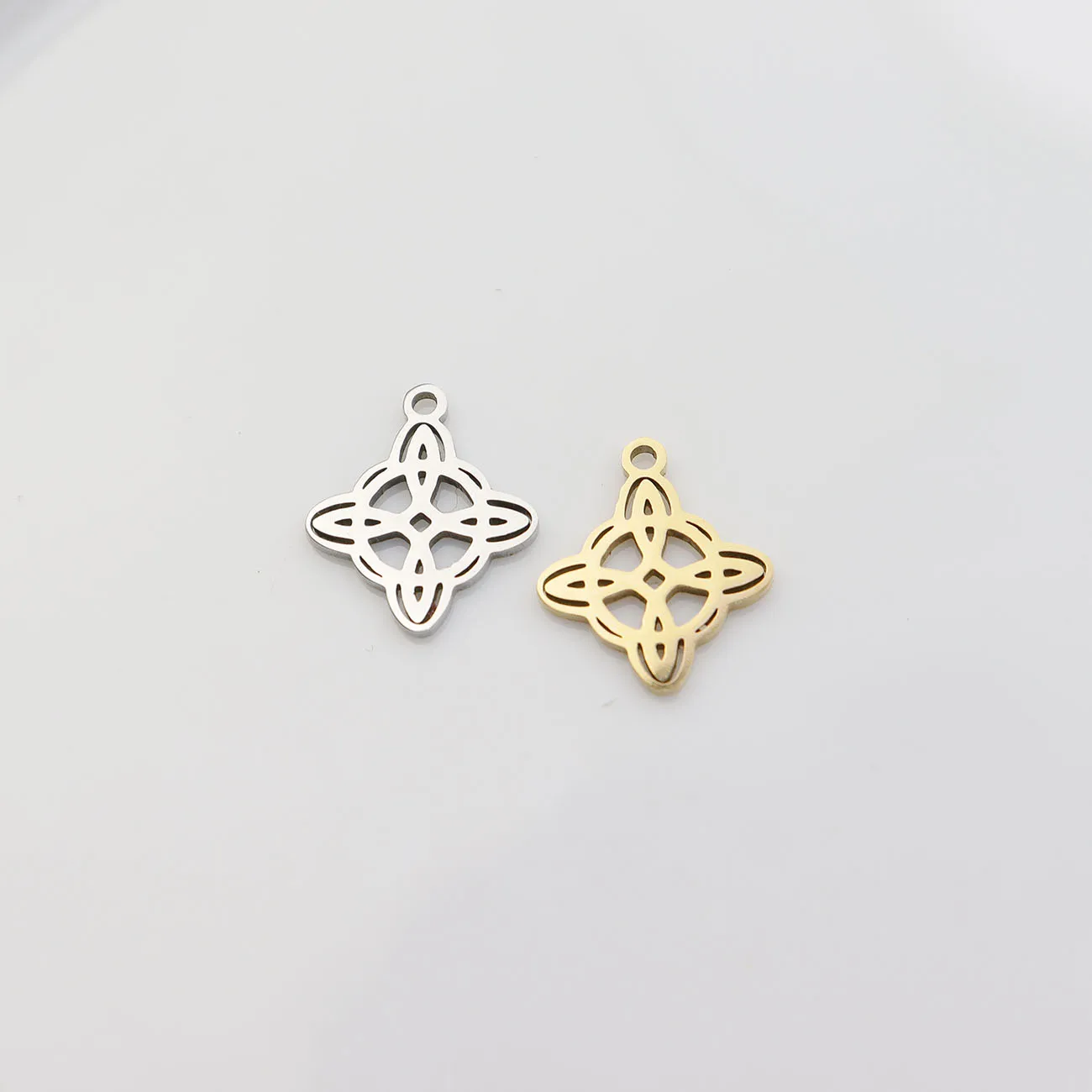 10pcs Stainless Steel Shiny Mirro Polished Flower Fashion Accessory Necklace Charms PVD Plate DIY Jewelry Accessory image 3