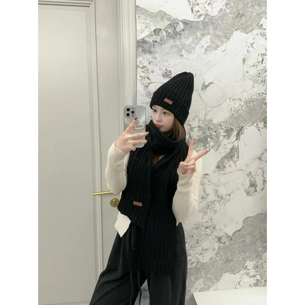 

Luxury Master Hand-knitted Wool Scarf Hat Two-piece Set Women's Winter New All-match High-end Gift Warm Couple Neck Scarf
