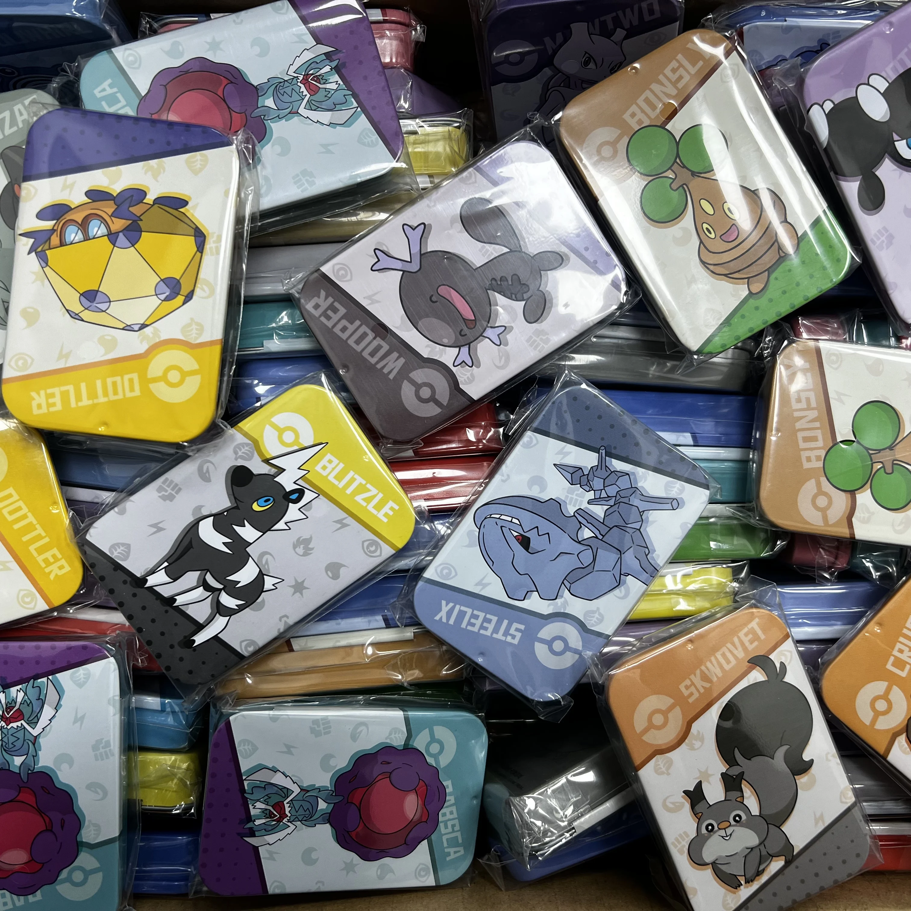Storage of damage indicators Genuine Pokemon Travel Collection Gift Box Iron Box Style Random Pokemon Related Card Case Tin Box