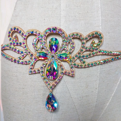 Imagen 2 del producto Cinturón de cadena de cintura brillante para danza del vientre, accesorios de joyería corporal de diamantes de imitación en capas, cadena de Bikini ajustable para mujeres y niñas