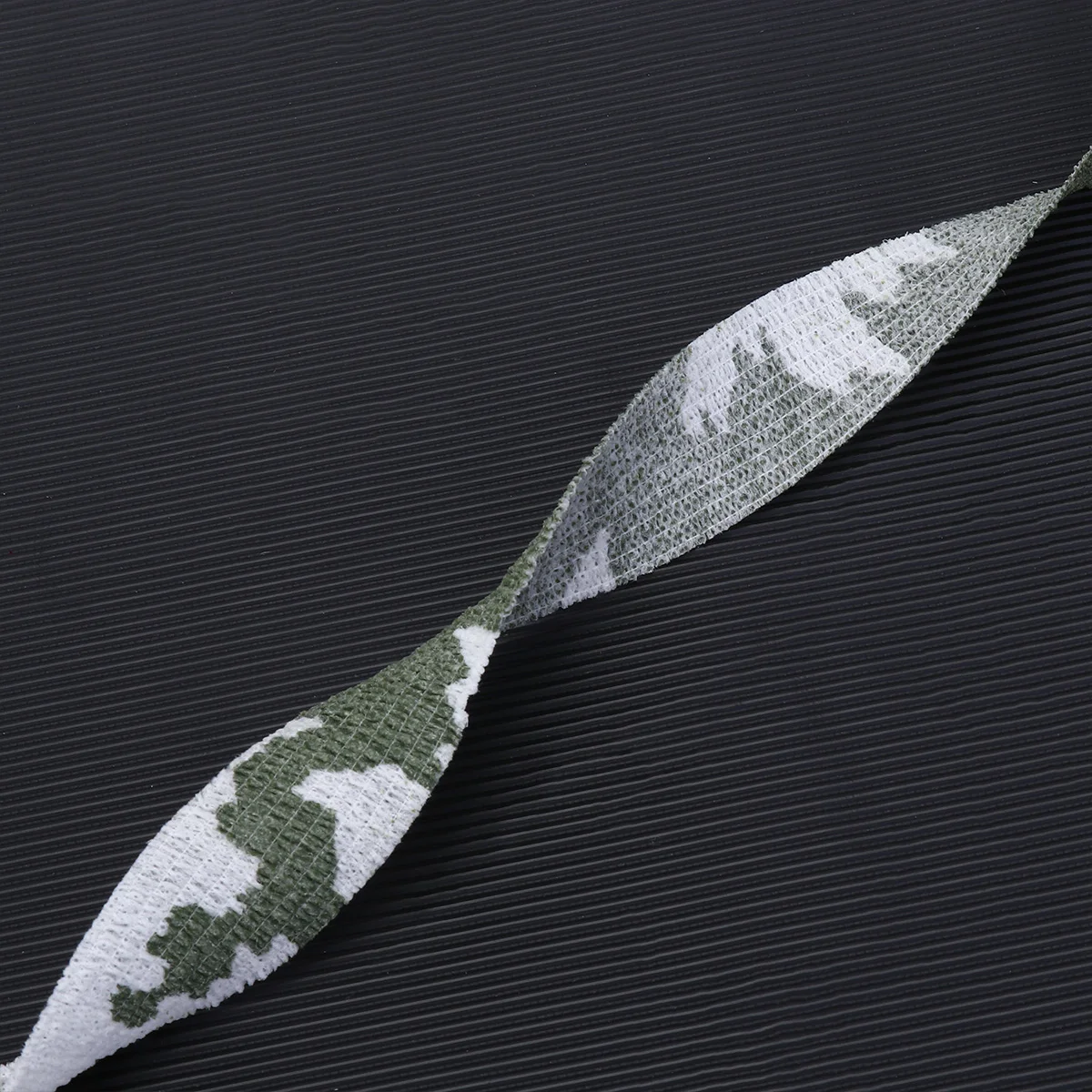 

1pcs Camouflage Self Adhesive Elastic Bandage Wrap Waterproof Durable Nonwoven Skin-Friendly First Aid Tape For Home Outdoor