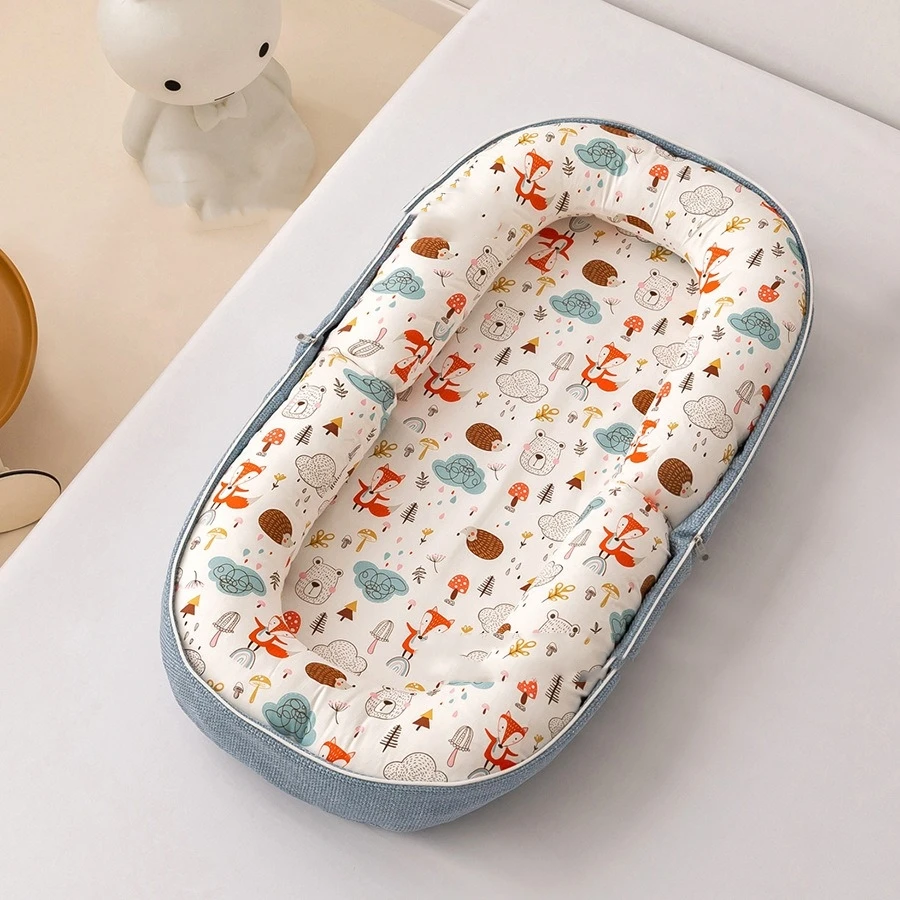 Backpack Portable Bed in Bed Bionic Baby Nest Toddler Airplane Travel Bed Crib Mommy Bag Baby Nursing Pillow