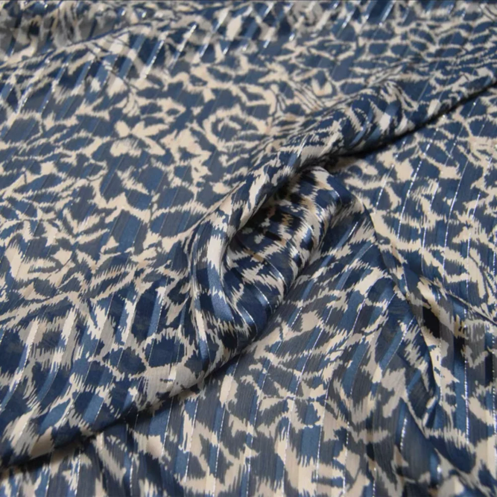 

Блестящая серебряная линия, новейший элегантный стиль, отличный материал, хорошее качество, мягкая шелковая металлическая ткань для женского платья