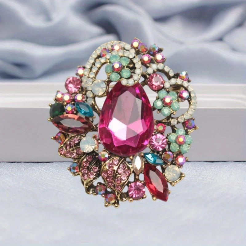 Vintage Elegance Boho Style Rhinestone Brooch Personalized Design for Unisex Fashion Pin Accessories
