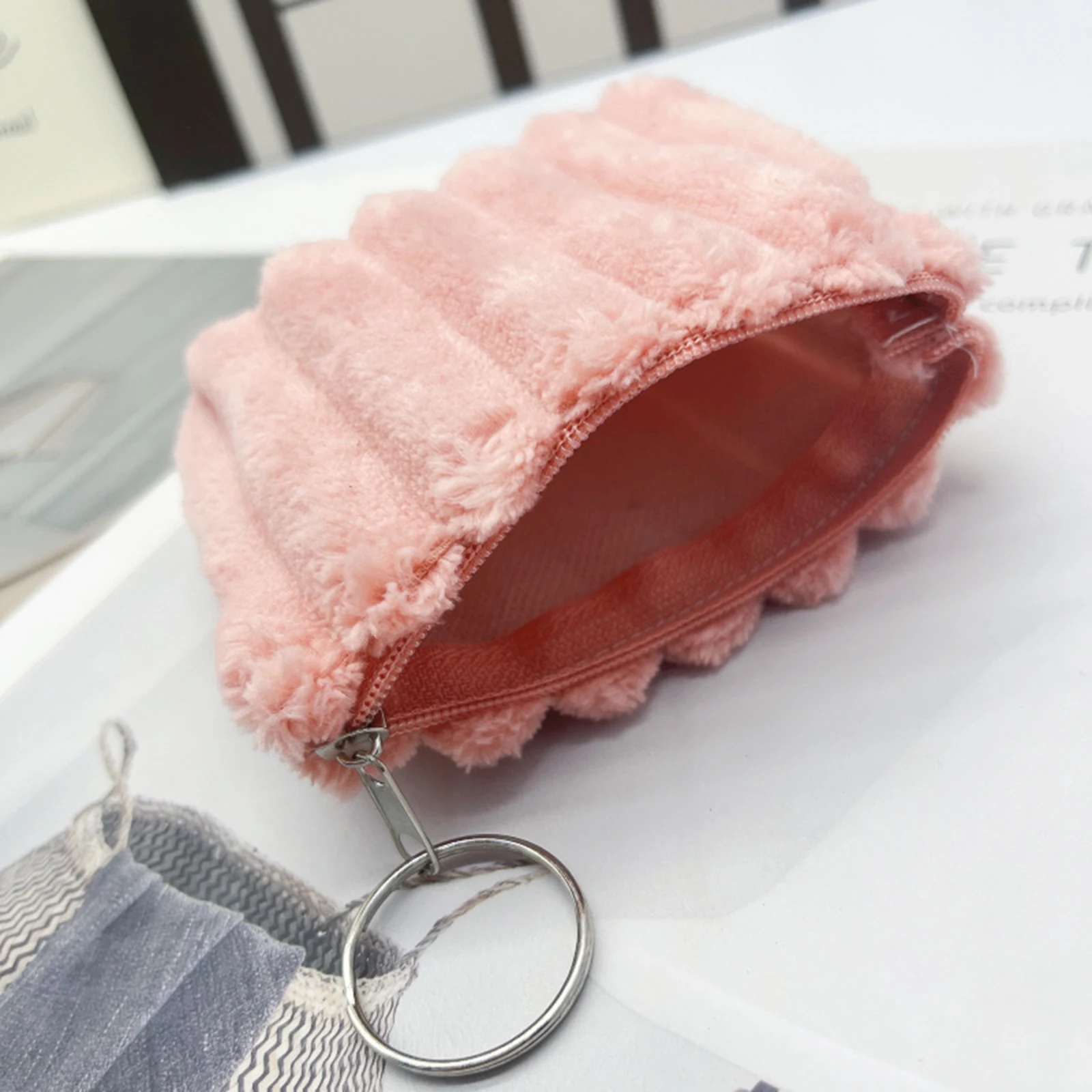 Coin Purse Cute Mini Pouch for Women Girls Small Fluffy Velvet Key Bag Jewelry Organizer Portable Travel Wallet Accessory