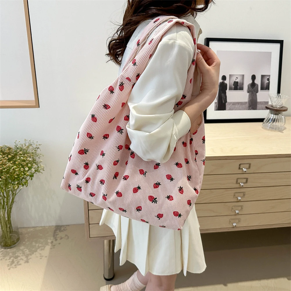 Women Strawberry Print Tote Bag Large Capacity Canvas Strawberry Pattern Handbag Simple Shoulder Bag Female Outdoor Bag