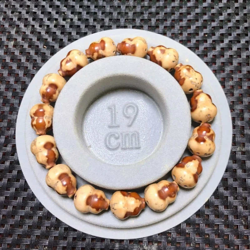 

Purple Gold Rat Iridescent Gourd Bracelet with Flower Pattern, Pure Natural Buddhist Beads, Decorative Hand Jewelry for Men and