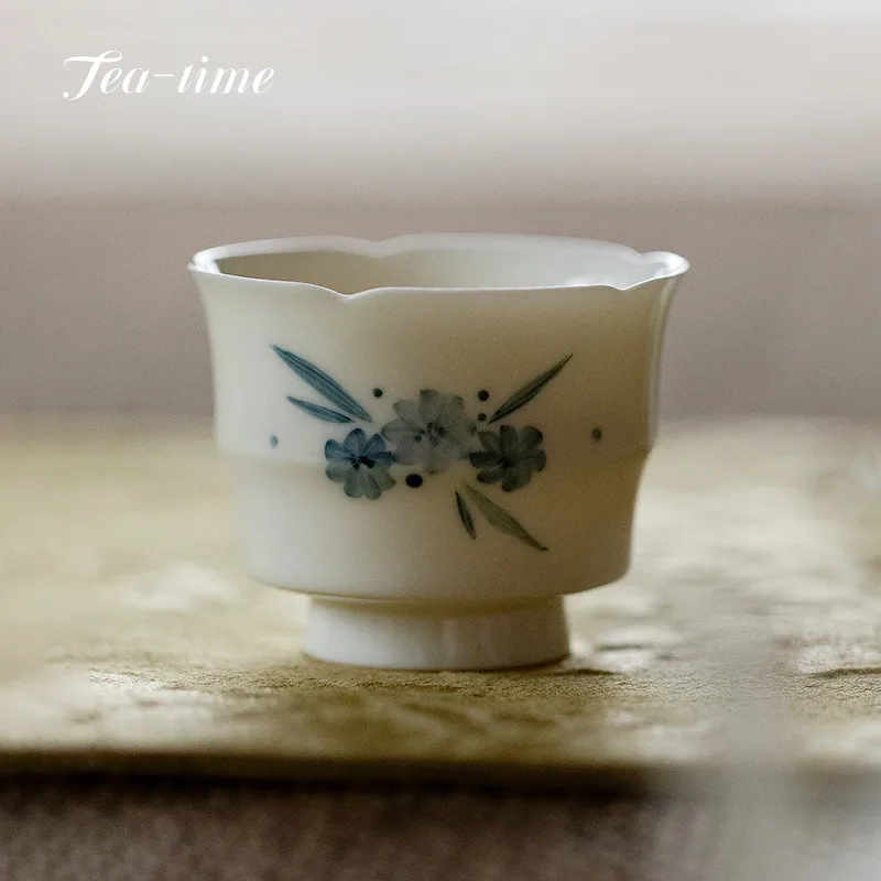 

Hand Painted Tea Cup Blue and White Teacup High-feet Ceramic Retro Cup Puer for Tea Pair Porcelain Chinese Gift Jingdezhen Cups
