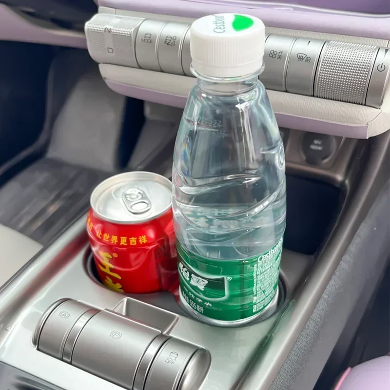 Für BYD Dolphin 2023-2025 Mittelkonsole Getränkehalter-Einsatz Auto Wasserbecher Handy Sonnenbrille Aufbewahrungsbox TPE Rutschfester Organizer – Detail 3