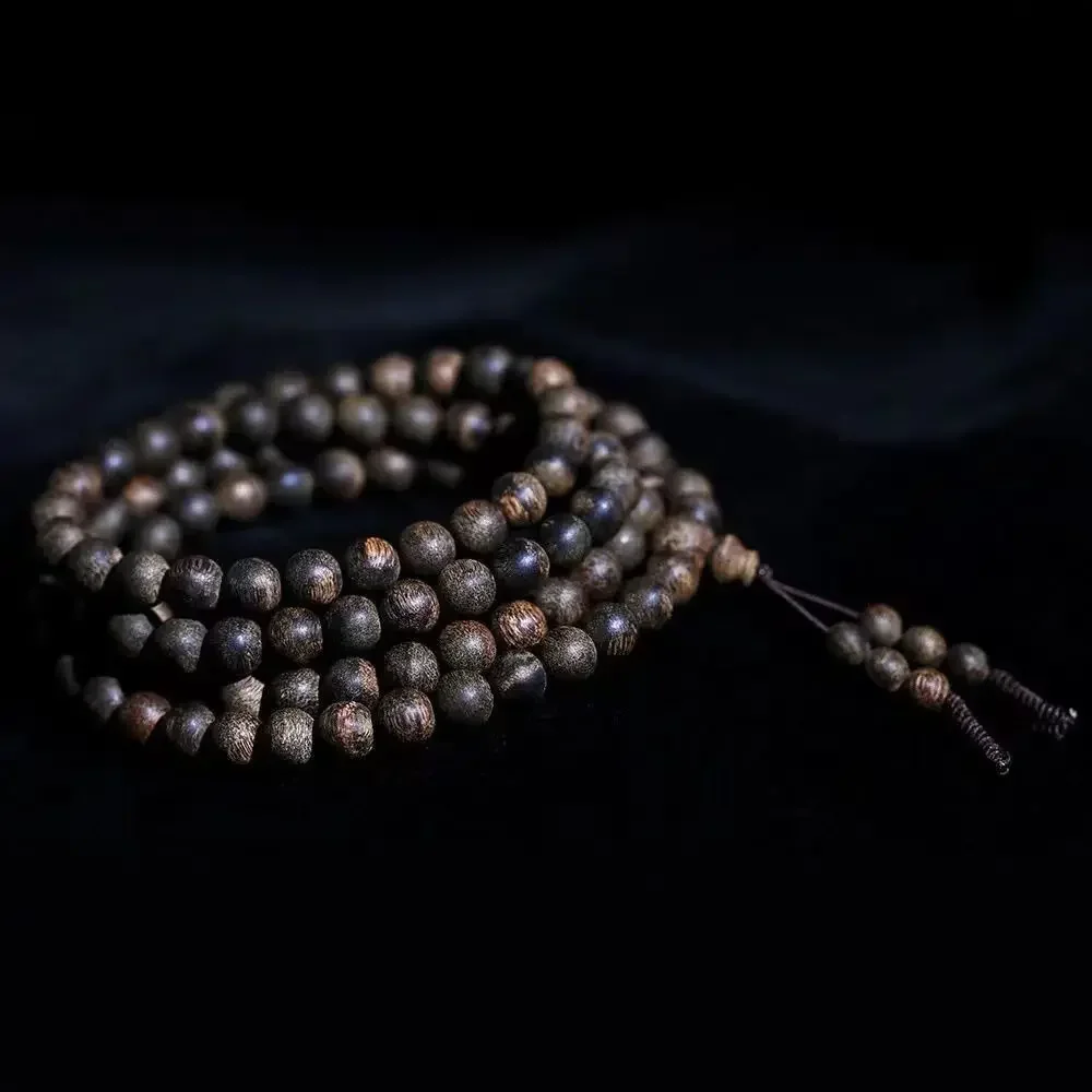 

Submerged Natural Vietnamese Nha Trang Aquilaria Sinensis Hand String Male Tiger Skin Beads Collection High Density buddha beads