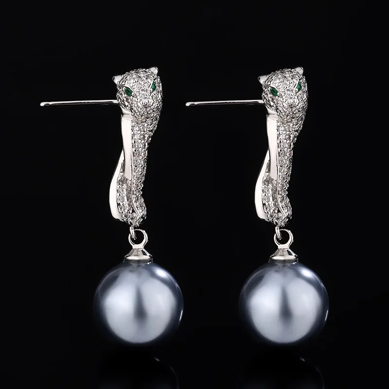 Jewelry Gold Plated Inlaid Pearl Korean Style Leopard Earrings Studs for Women 12mm