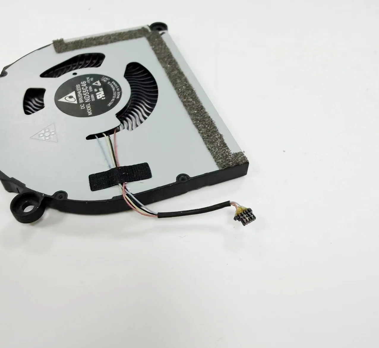 Original CPU COOLING FAN For Lenovo MIIX 520-121KB MIIX 520