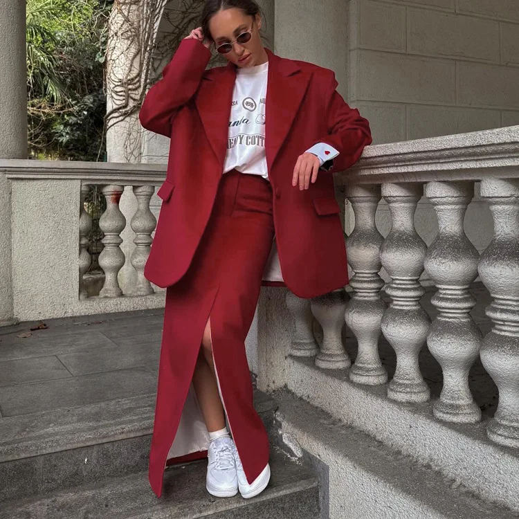 Immagine 3: Completo elegante da donna europeo e americano, casual da lavoro, con gonna lunga a spacco e blazer a maniche lunghe con risvolto, di alta gamma.