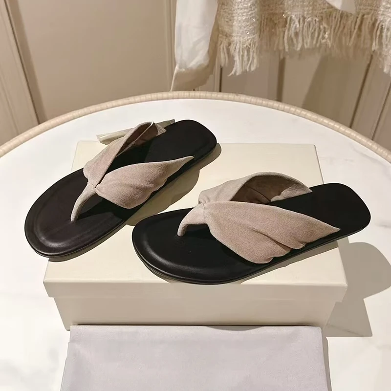 Infradito con design antirughe in pelle scamosciata di mucca da donna con dita divise Pantofole con fondo piatto Scarpe da spiaggia per vacanze estive all'aperto Scivoli pigri