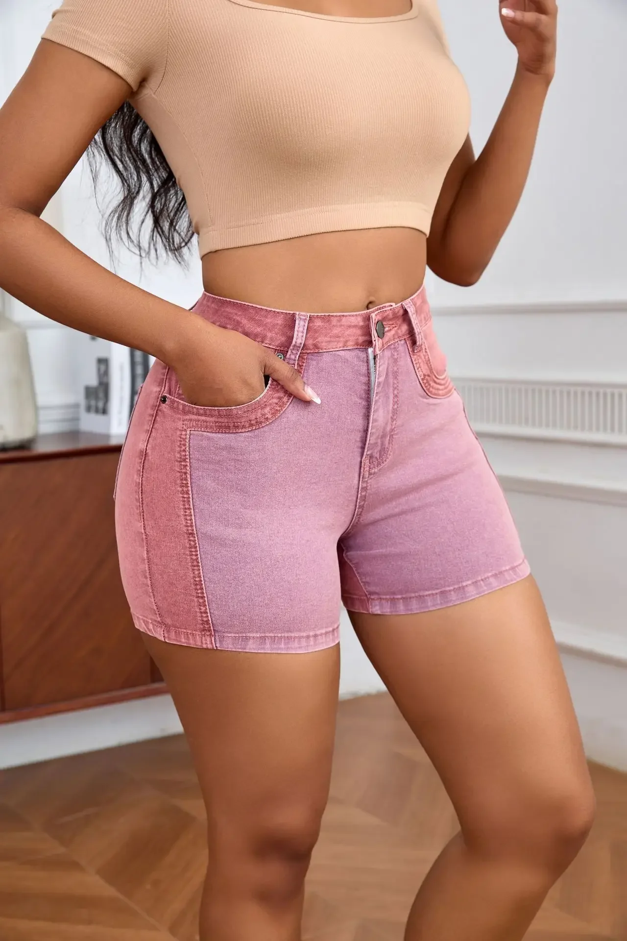 

European and American Stretch Washed Hip-lifting Denim Shorts. 2025 New Summer Fashion Spell Color Casual Short Jeans for Women