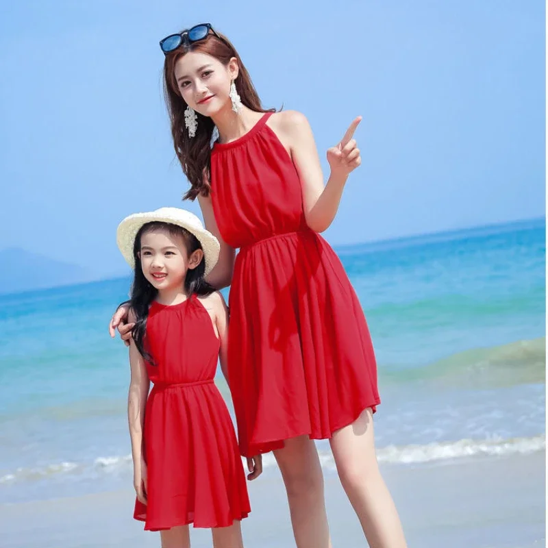 Vacation Look Mother and Daughter Red Dress Summer Holiday Mom and Baby Girl Elegant Dresses Beach Mummy and Me Equal Clothing